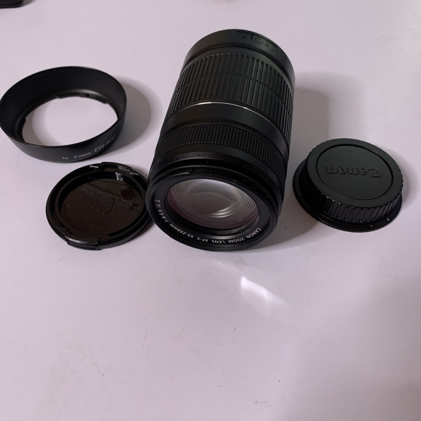 Canon EF-S 55-250mm f/4.0-5.6 Image Stabilizer STM Lens + Lens Hood