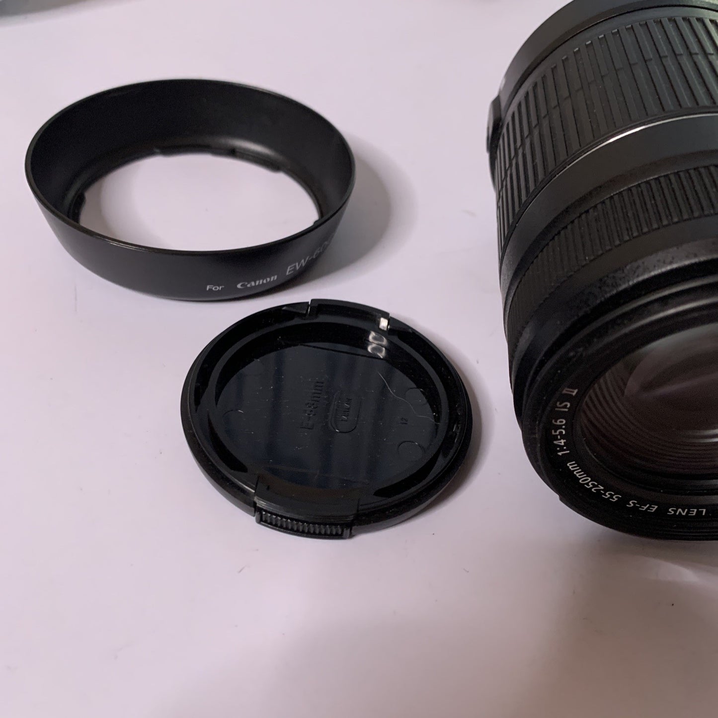 Canon EF-S 55-250mm f/4.0-5.6 Image Stabilizer STM Lens + Lens Hood