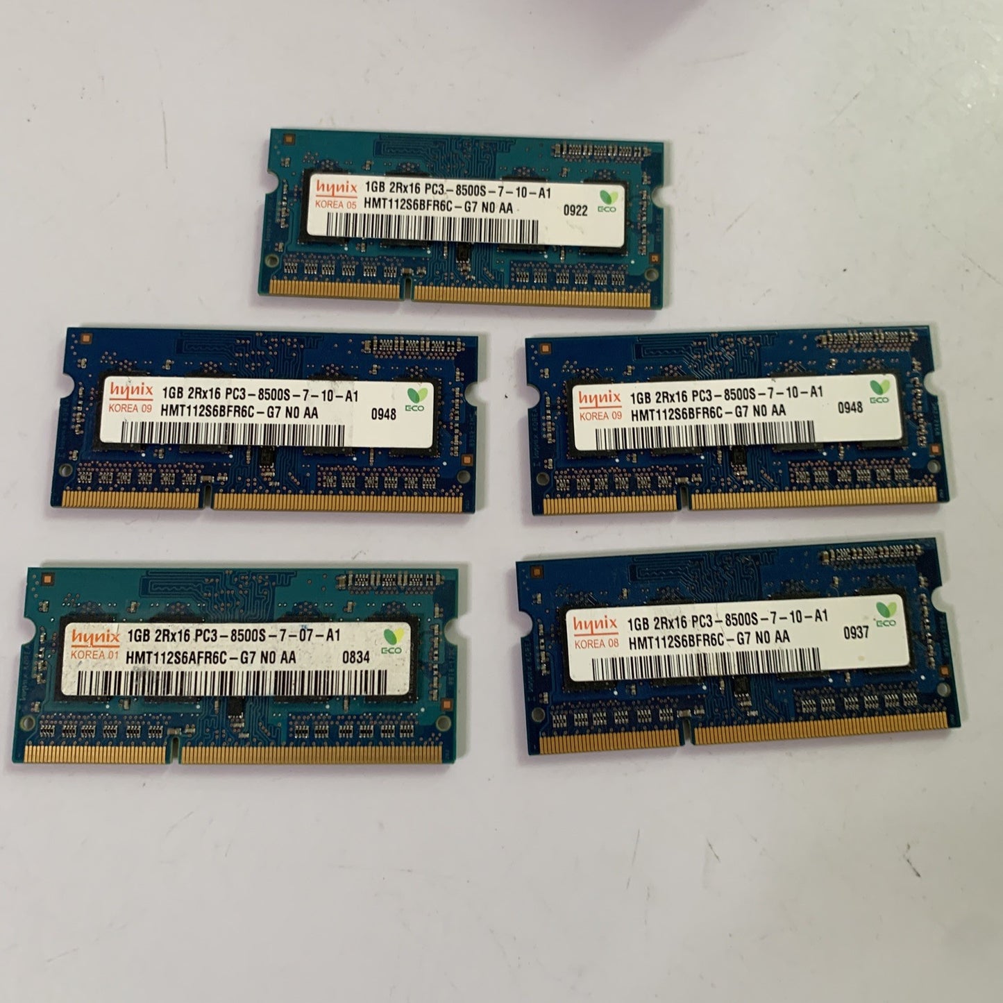 5x Hynix 1GB DDR3 RAM Sodimm Laptop 2Rx16 PC3-8500S-7-10-A1 Total 5GB