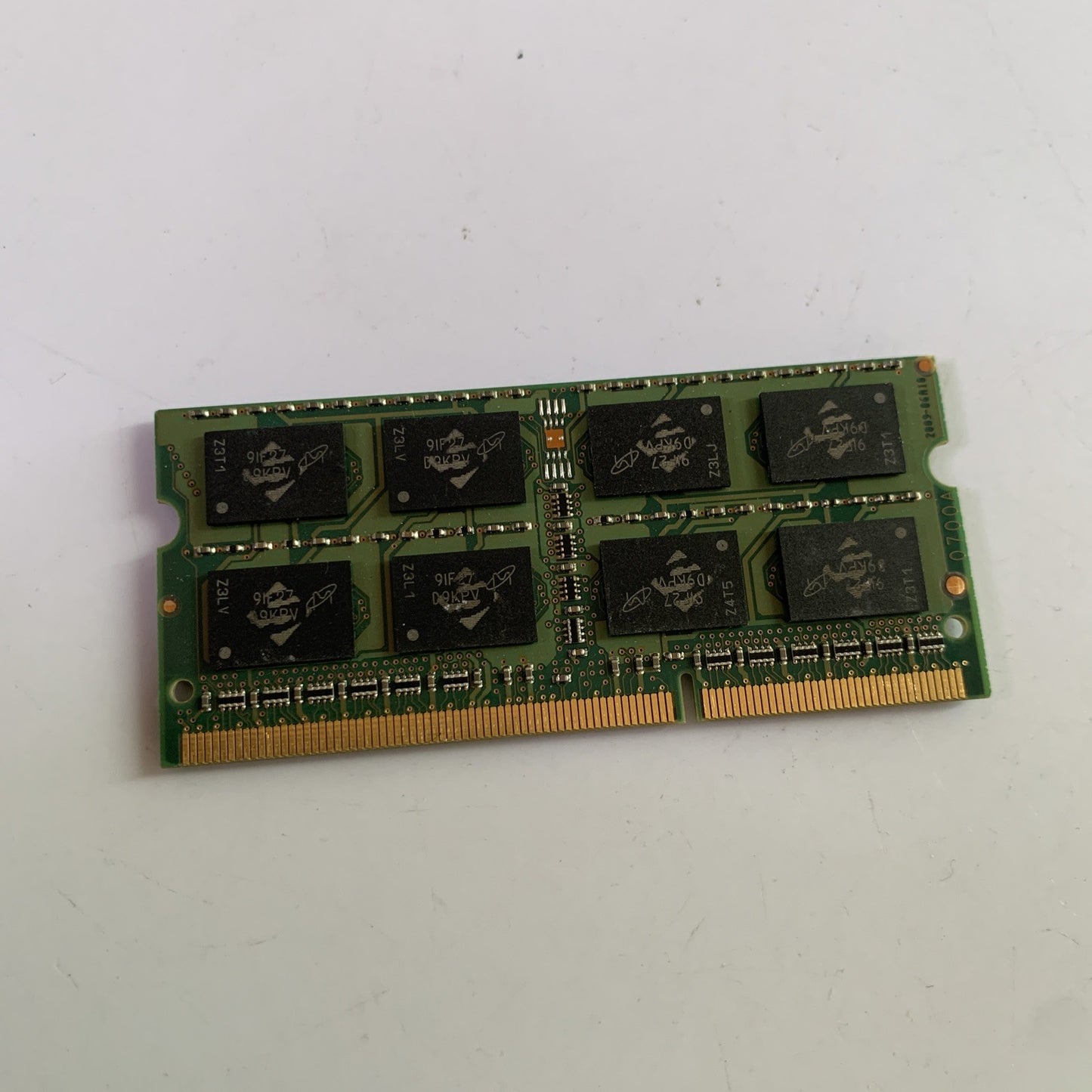 Amicroe 2GB DDR3 Laptop Memory 1066Mhz Sodimm RAM