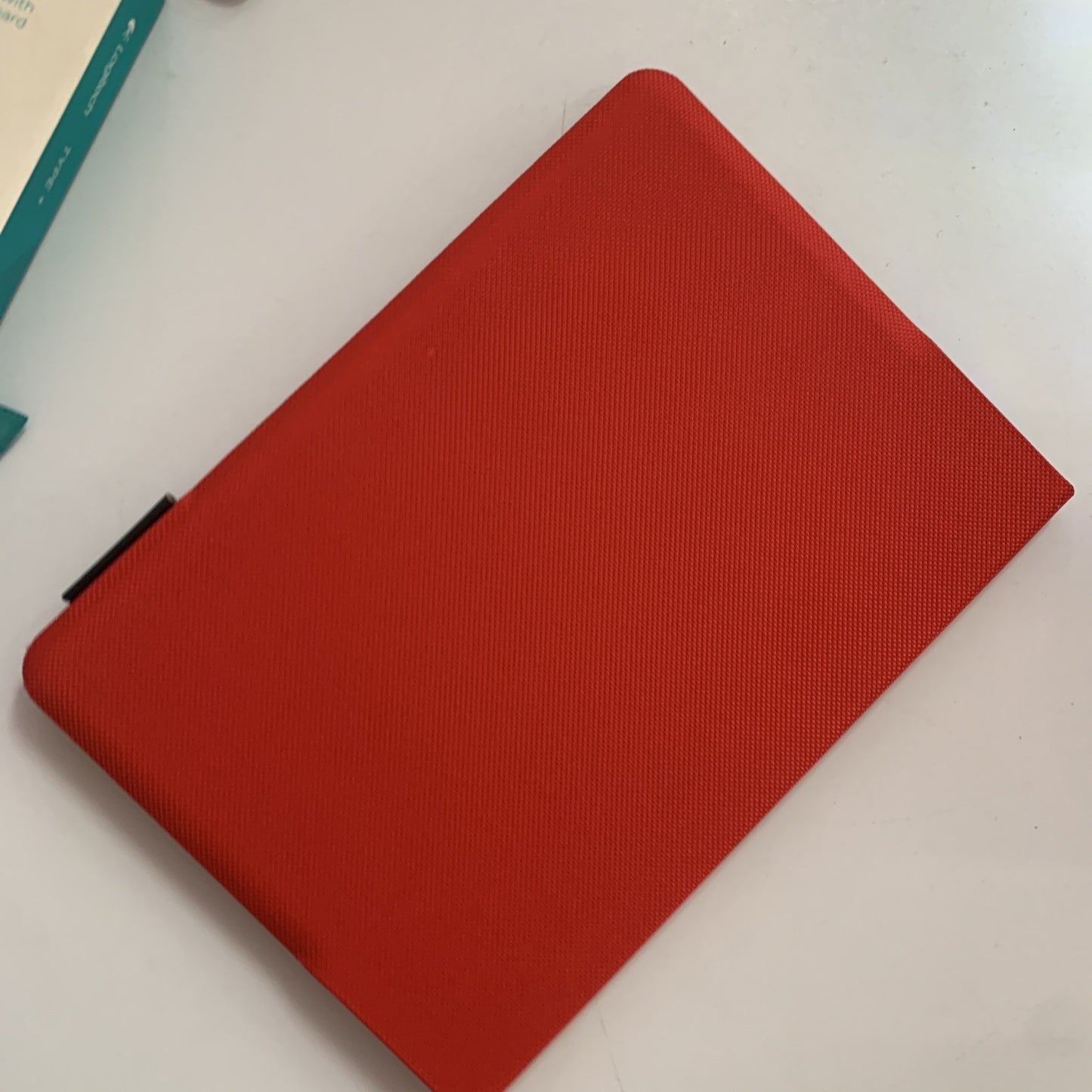 2x Logitech Bluetooth Keyboard *Doesn't Turn On For Parts