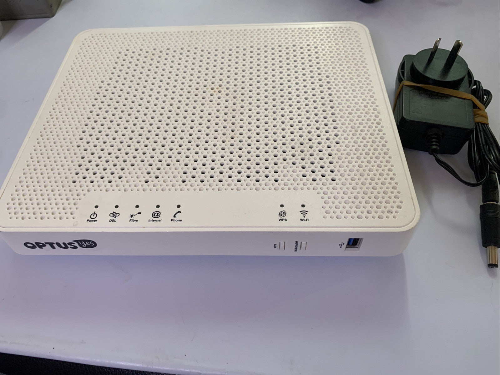 Optus Sagemcom Gateway Fast 3864OP WiFi VoIP Wireless Router – Retro Unit