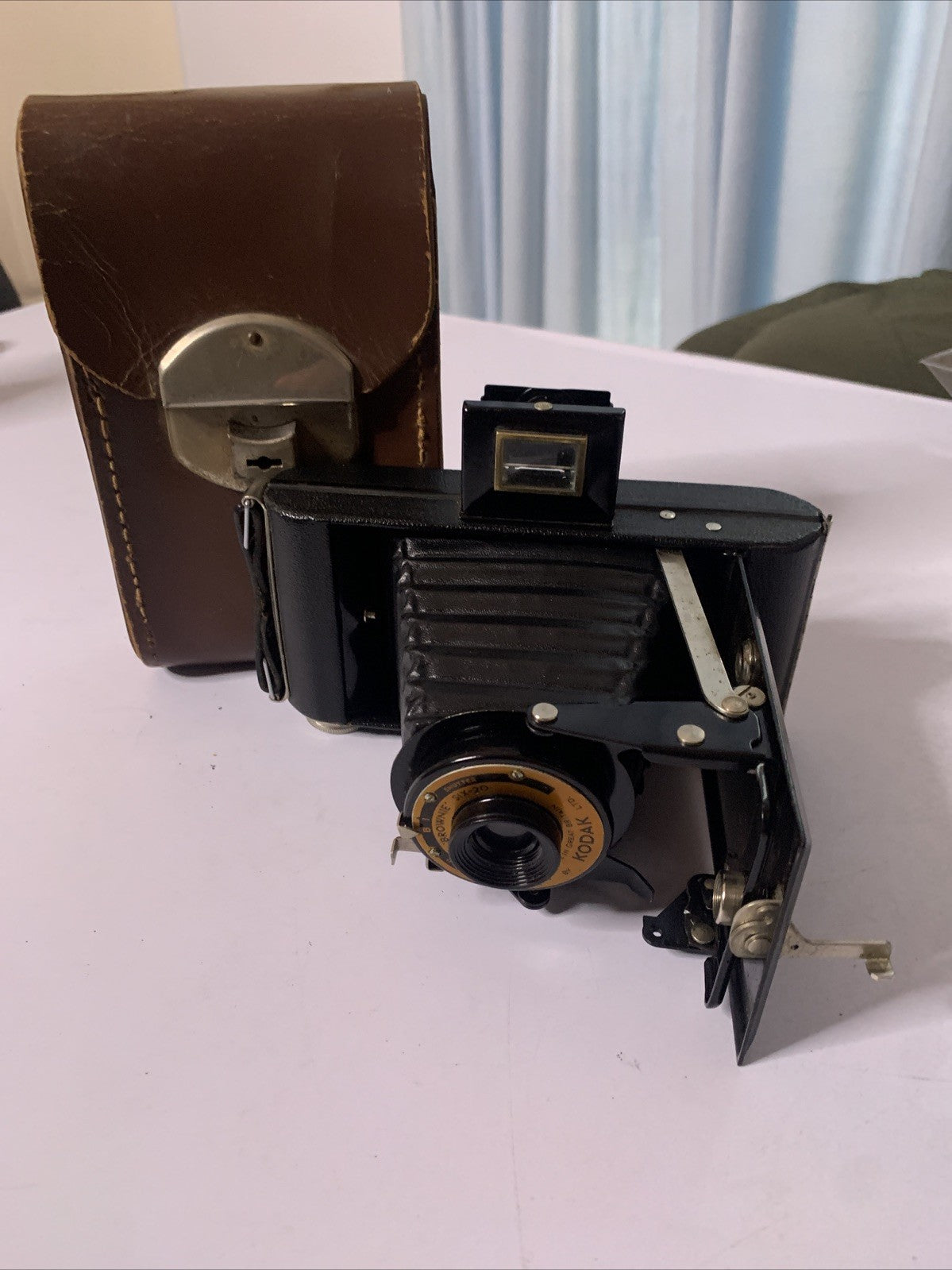 Kodak Folding Brownie Six-20 Camera *Untested