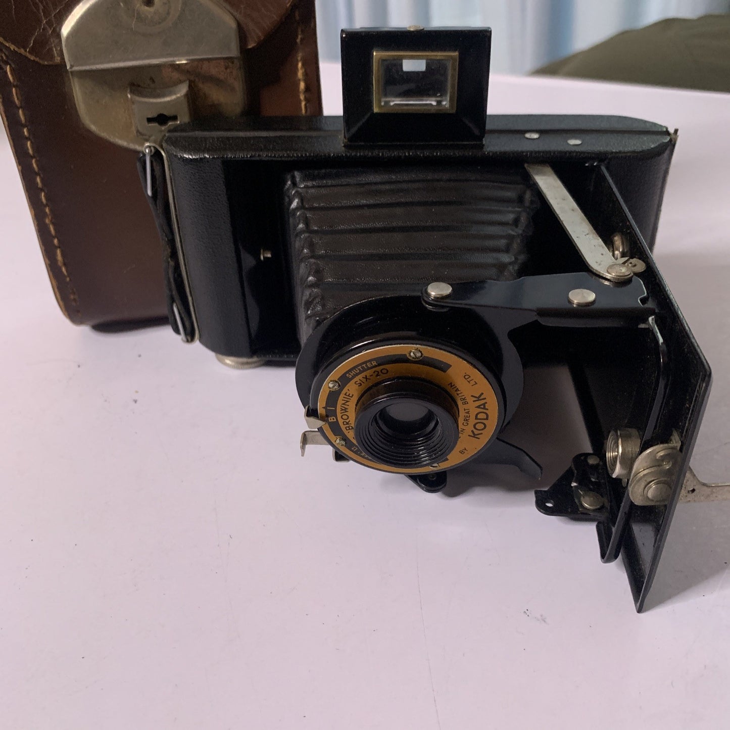 Kodak Folding Brownie Six-20 Camera *Untested