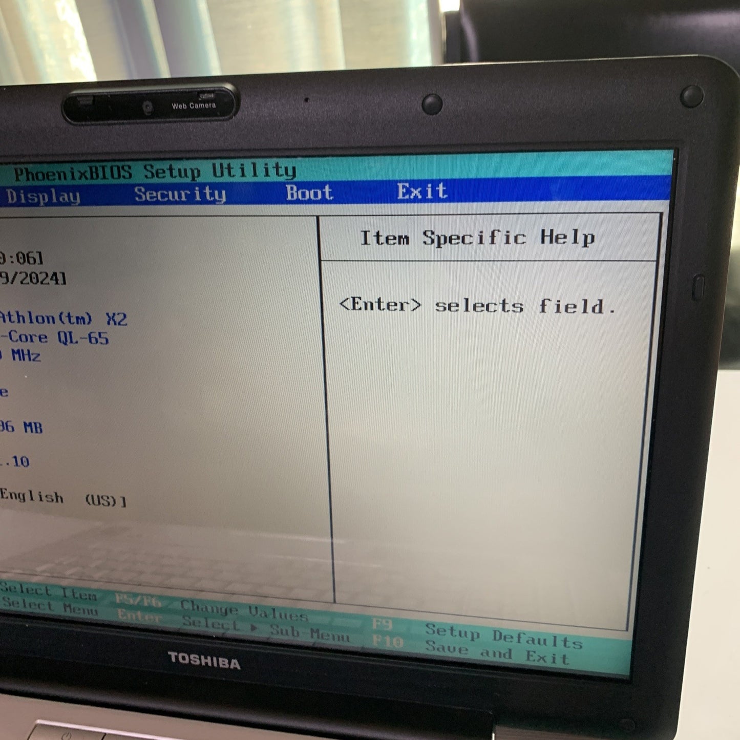 Toshiba Satellite L500D Laptop 15.6" 4GB AMD Athlon X2 QL-65*No HDD Power Supply