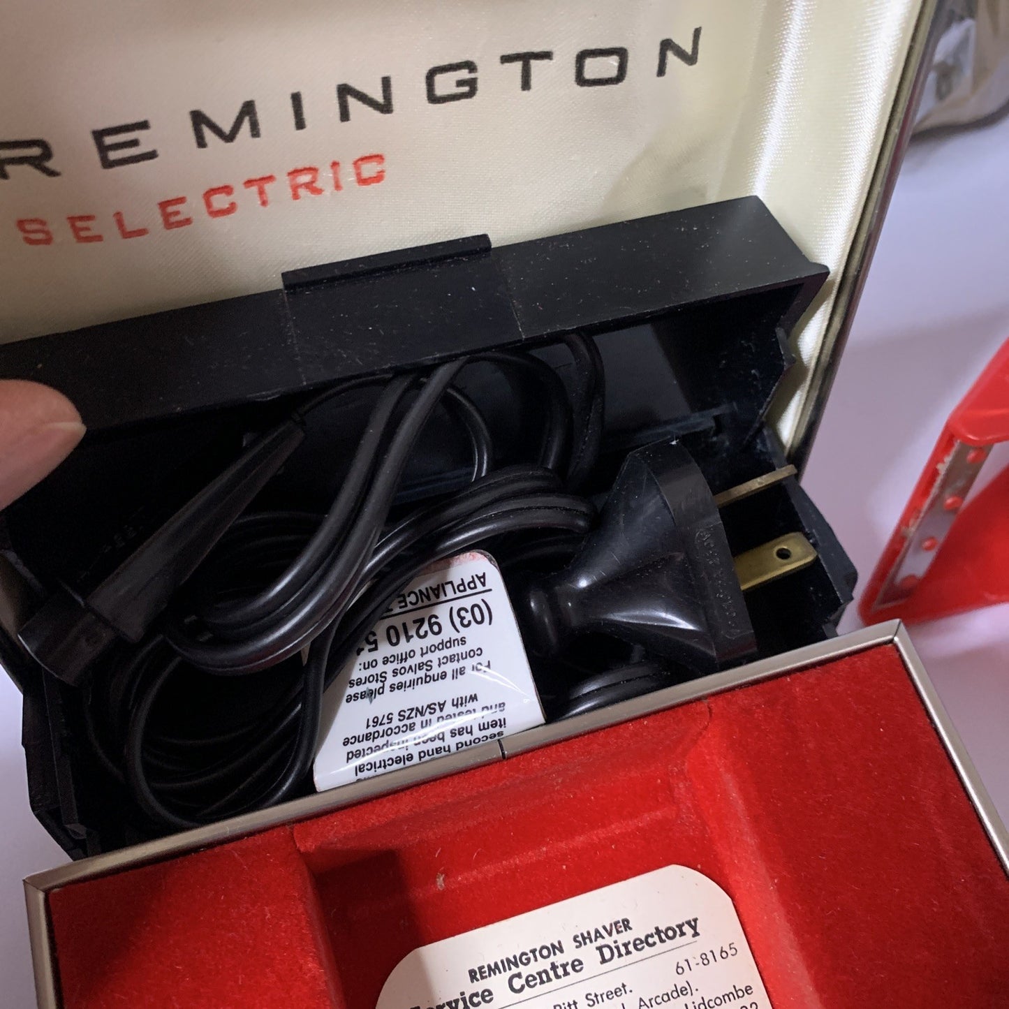 Remington Electric Shaver Vintage Model B-Y N52 Made In Australia