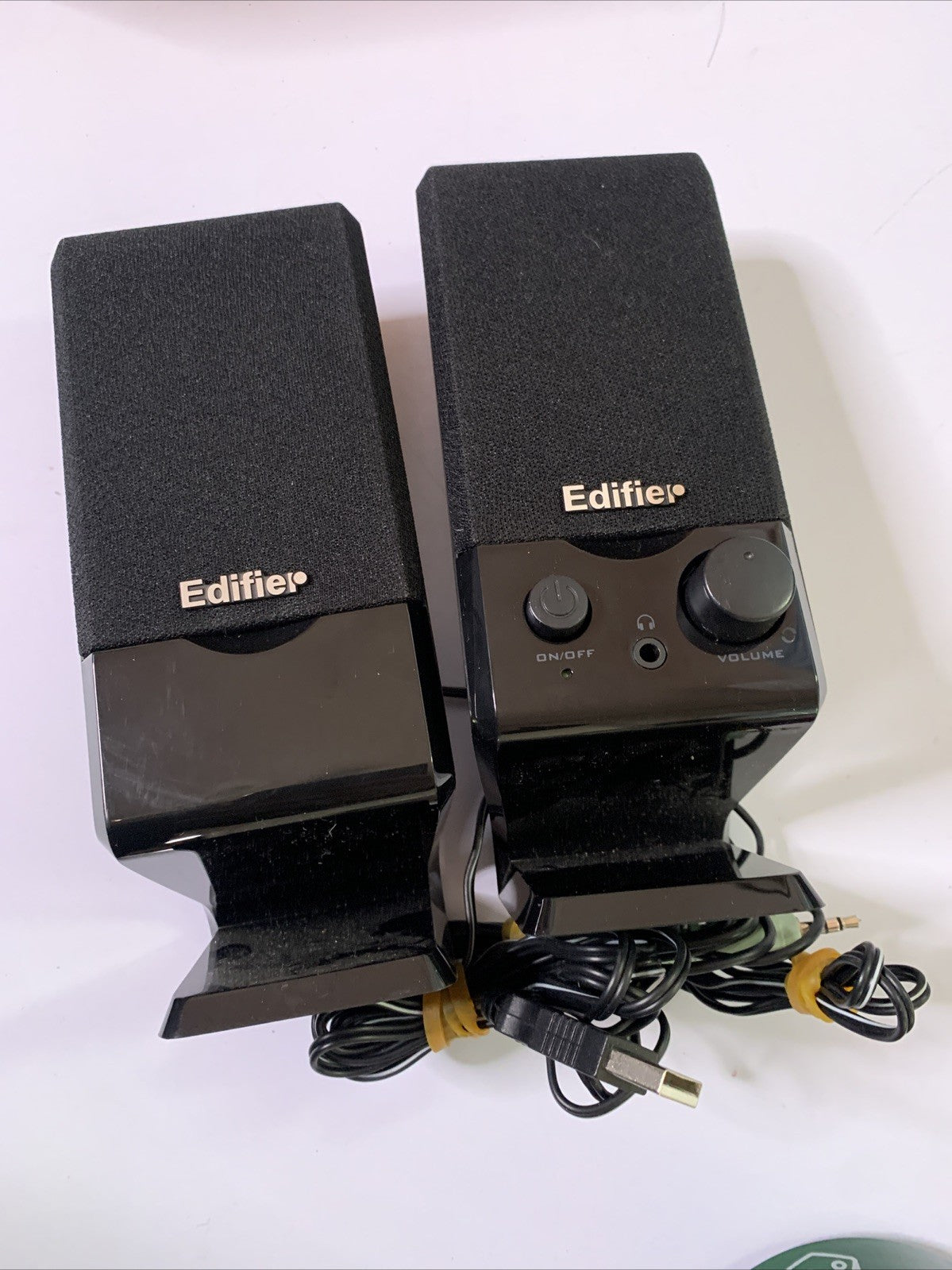 EDIFIER M1250 USB Powered Multimedia Speaker  2.0 3.5mm Jack