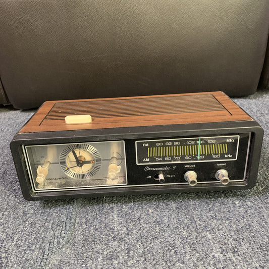 Realistic Chromatic Vintage Analogue Alarm Clock Radio *FM & Alarm Not Working