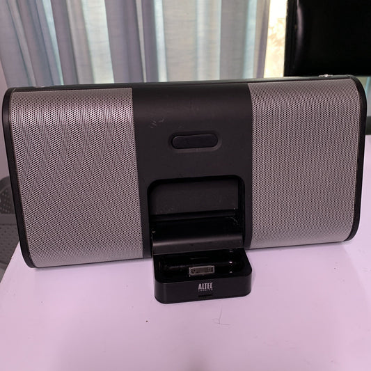 Altec Lansing Portable Speakers iM310 AUX 30-Pin Apple Port Dock
