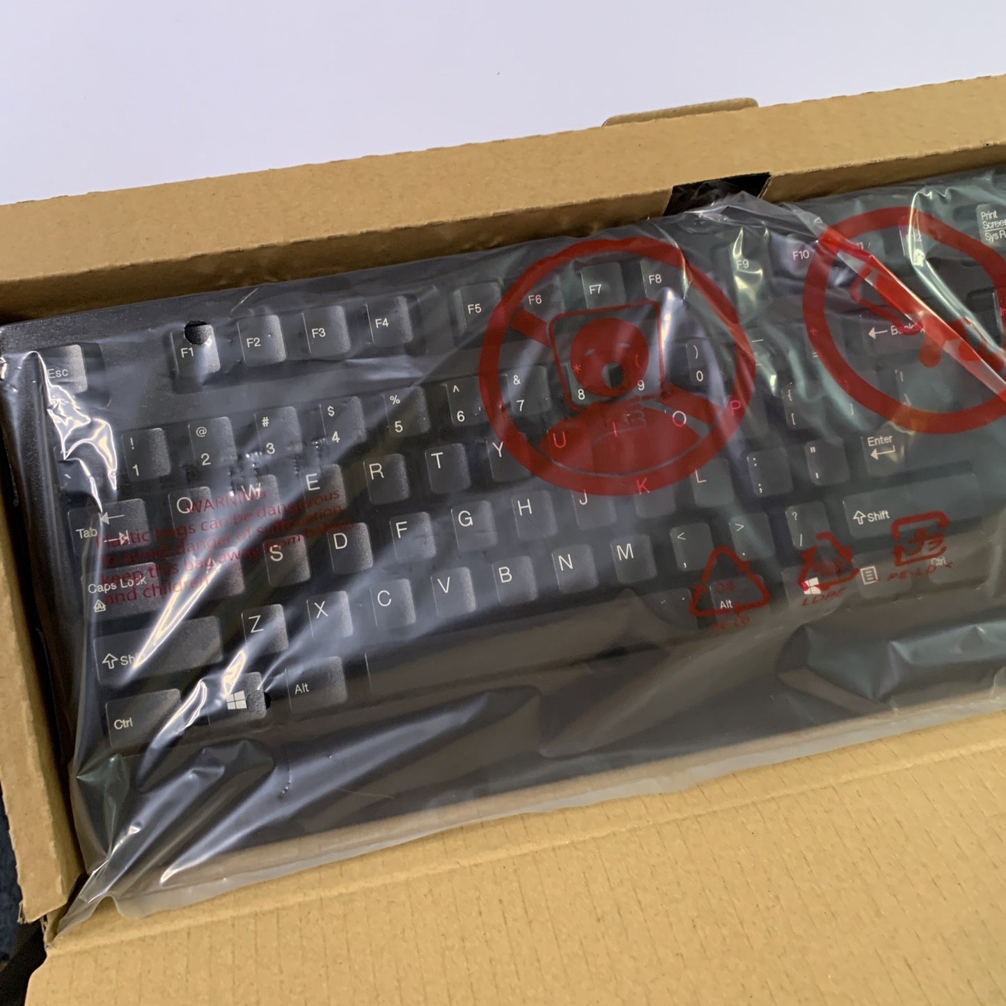 Genuine Lenovo USB Traditional Keyboard Wired 00XH688  NEW