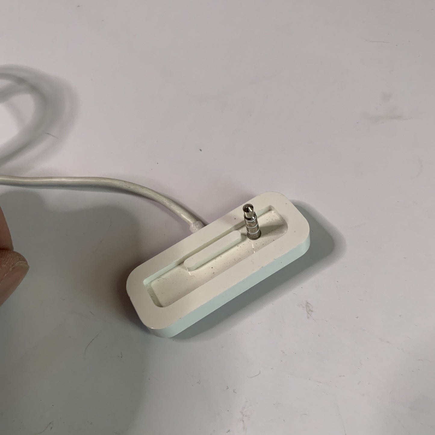 Genuine Official Apple iPod Shuffle Dock Charger USB 3.5mm Jack