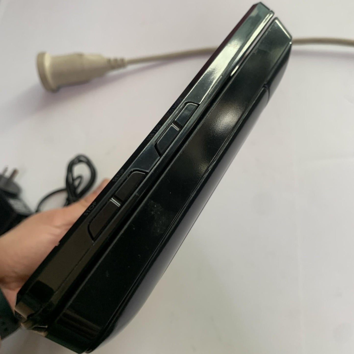 Dick Smith 9" DVD Media Player With Power Supply D6203