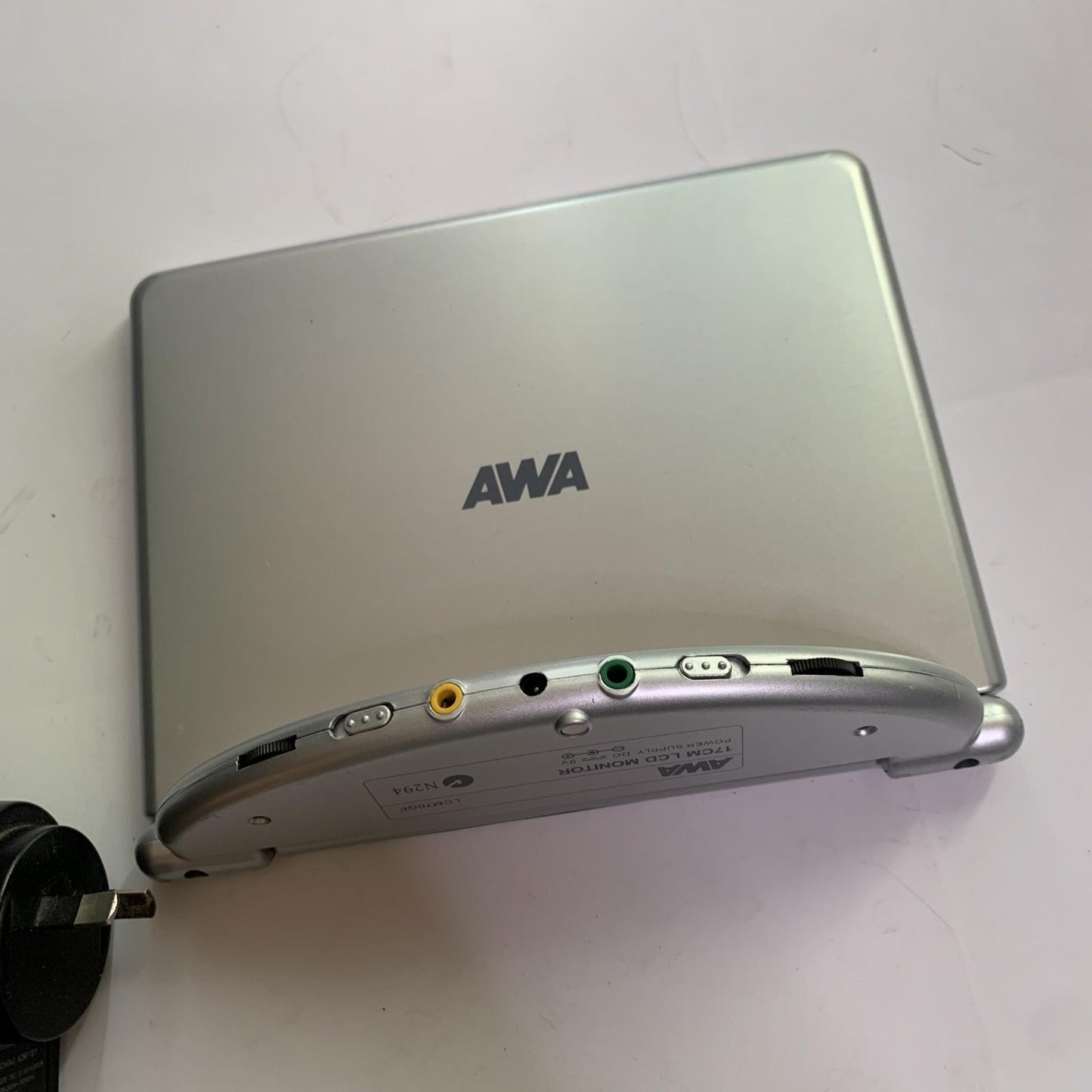 AWA 17cm LCD Monitor Composite RCA LCM70QE