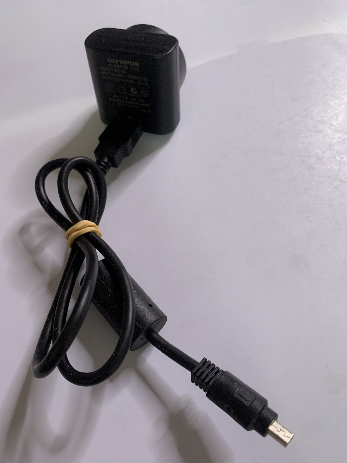 Genuine Olympus F-2AC Camera Charger For SZ10, SZ12, SZ14, SZ16, SZ20, SZ31