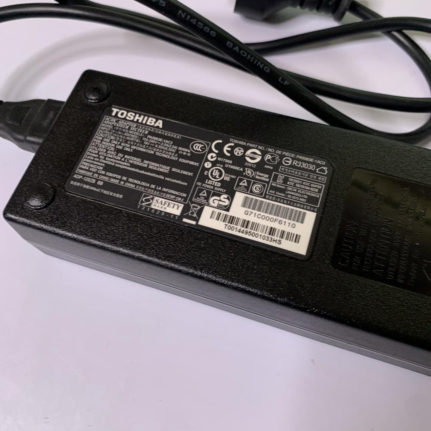 Genuine Toshiba PA5083E-1AC3 Laptop Power Supply 19V 6.32A AC Adapter