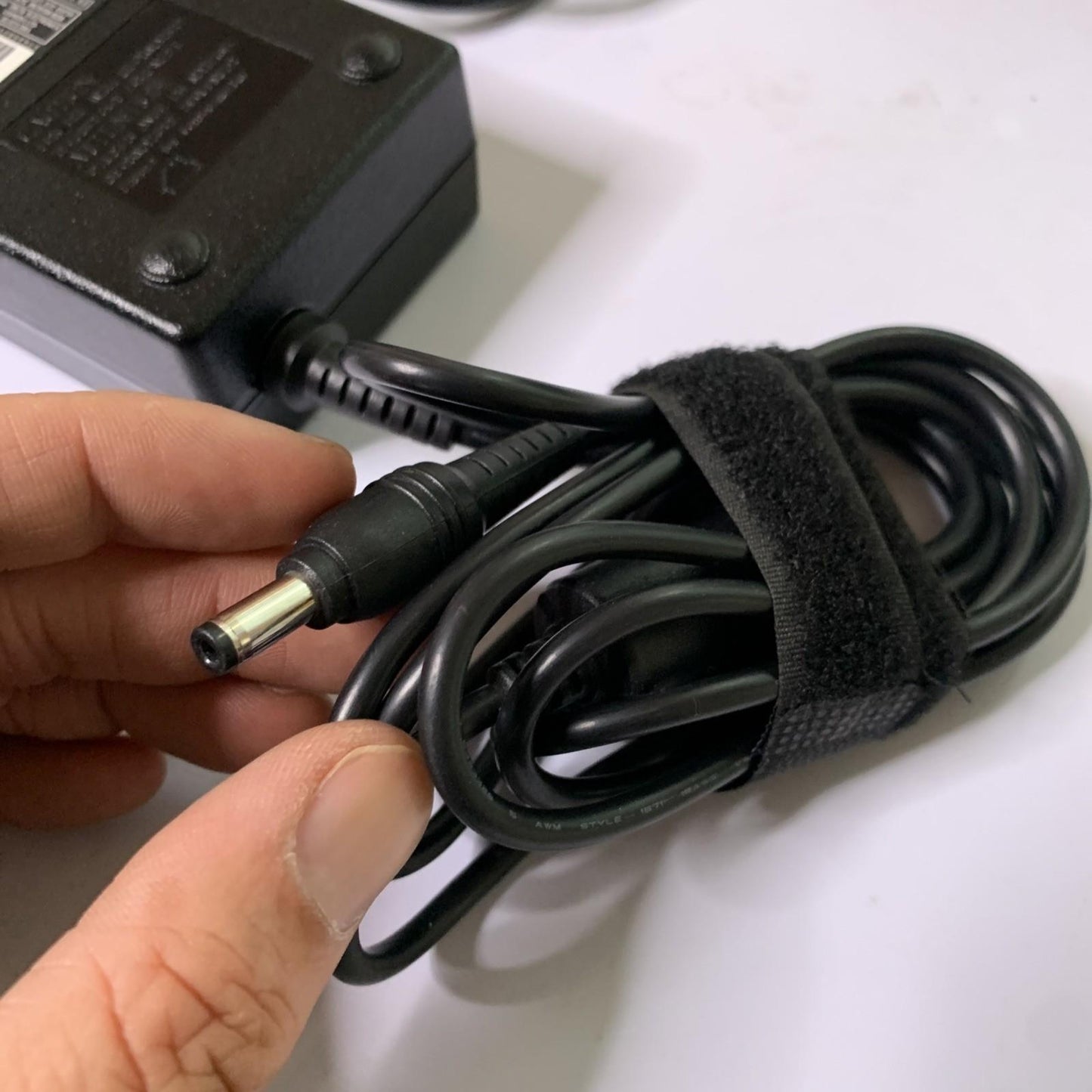 Genuine Toshiba PA5083E-1AC3 Laptop Power Supply 19V 6.32A AC Adapter