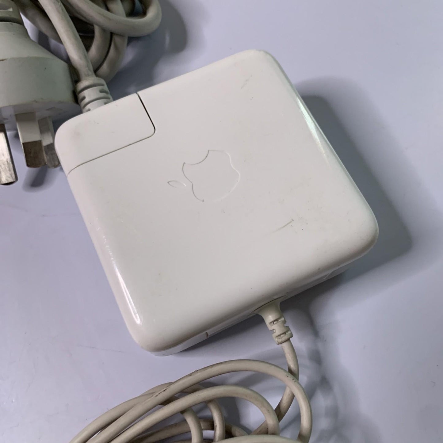 Genuine Apple G4 iBook Powerbook Laptop Power Supply 45W A1036 AC Adapter