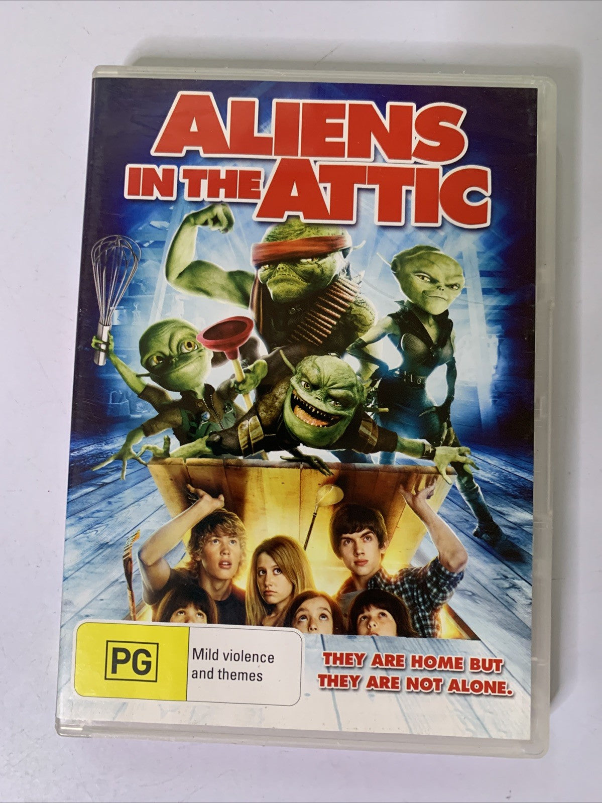 Aliens In The Attic (DVD, 2009) Ashley Tisdale, Andy Richter Region 4