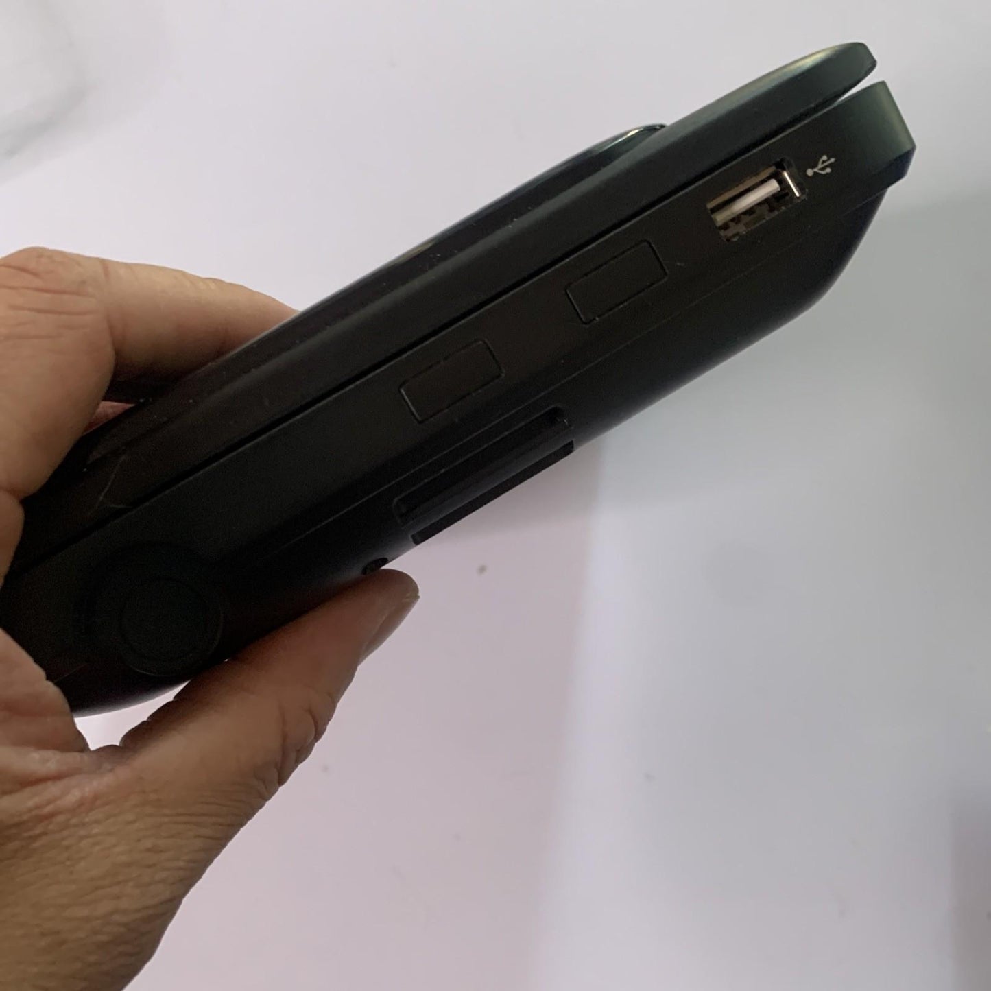 Olin 7" Portable DVD Player PD-7755 With Power Supply