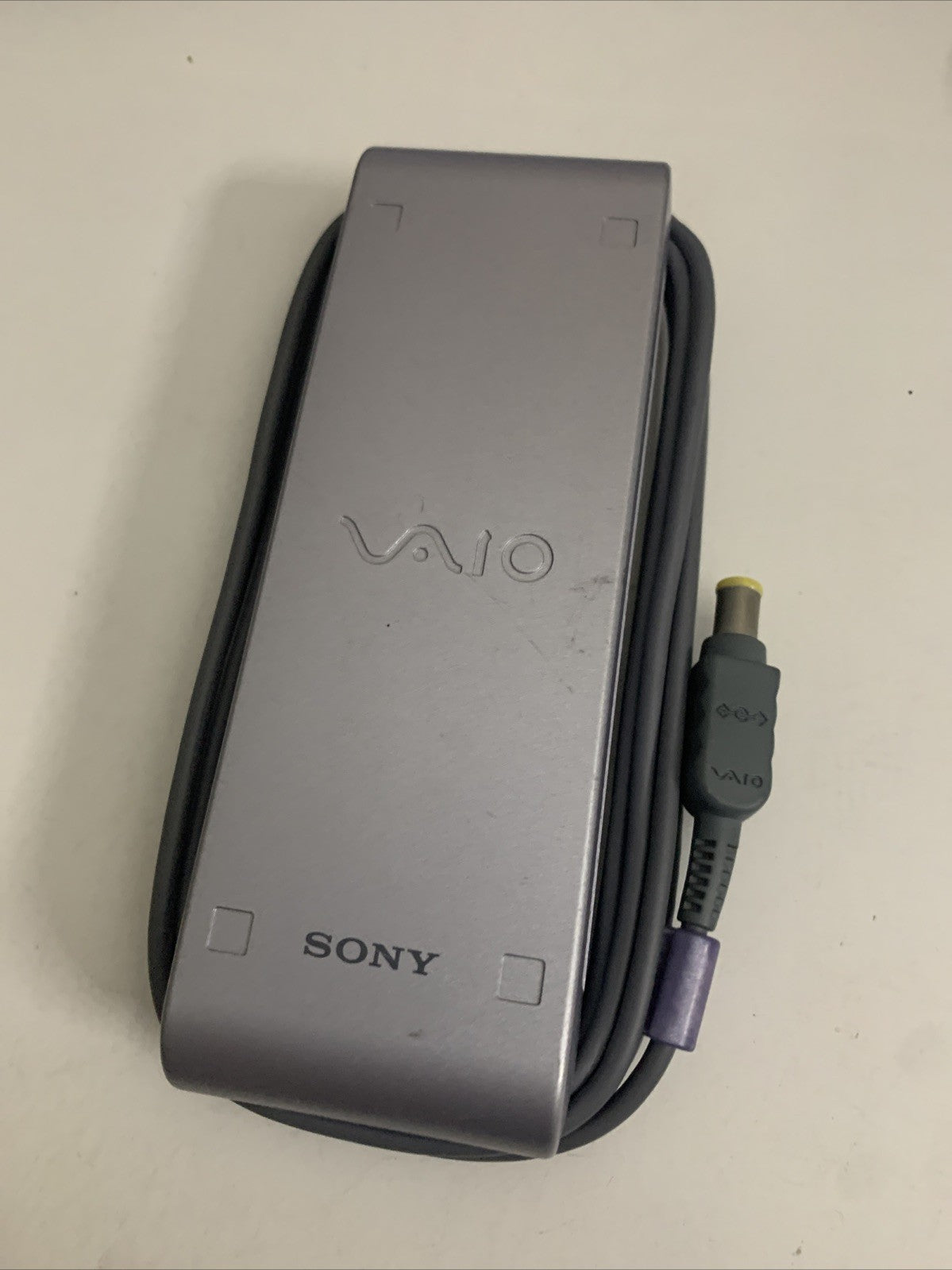 Genuine Sony VAIO Laptop Power Supply Charger PCGA-AC51 16V 2.1A