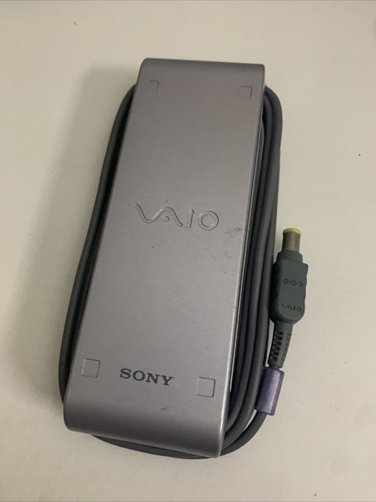Genuine Sony VAIO Laptop Power Supply Charger PCGA-AC51 16V 2.1A