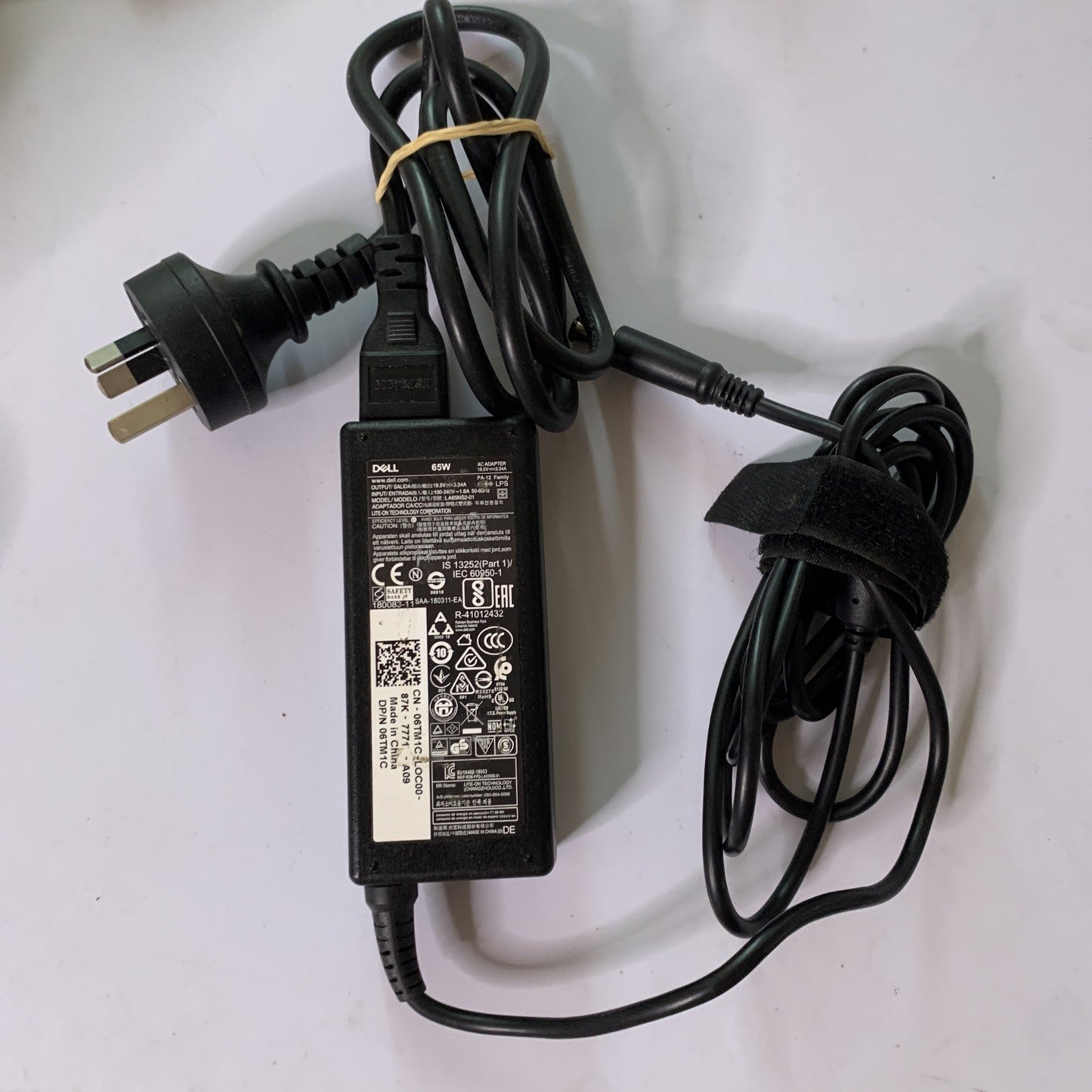Genuine Dell LA65NS2-01 Laptop Power Supply Charger 19.5V 3.34a