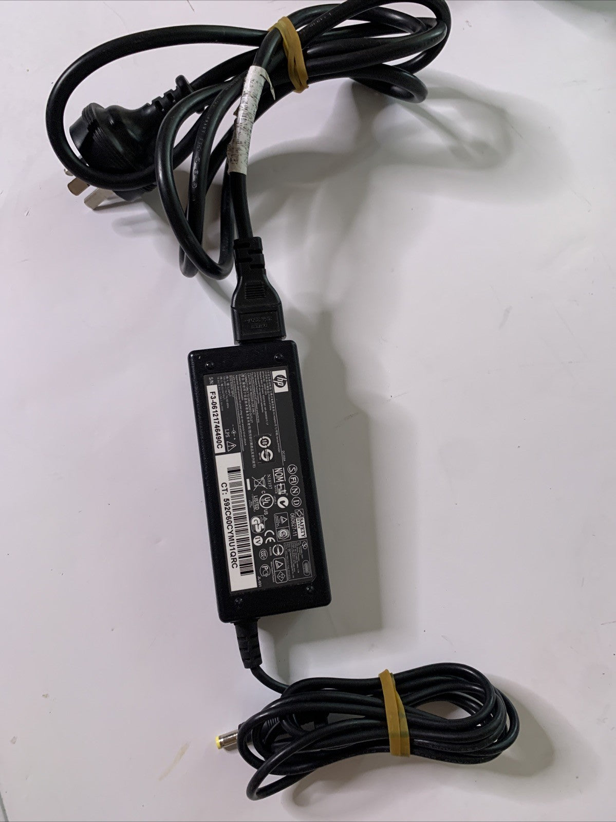 Genuine HP 380467-003 Laptop Power Supply Charger PPP009H 18.5V 3.5A