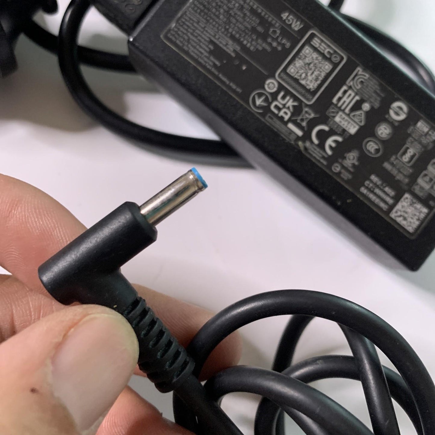 Genuine HP TPN-LA15 Laptop Power Supply Charger 19.5V 2.31A 45W Blue-Tip