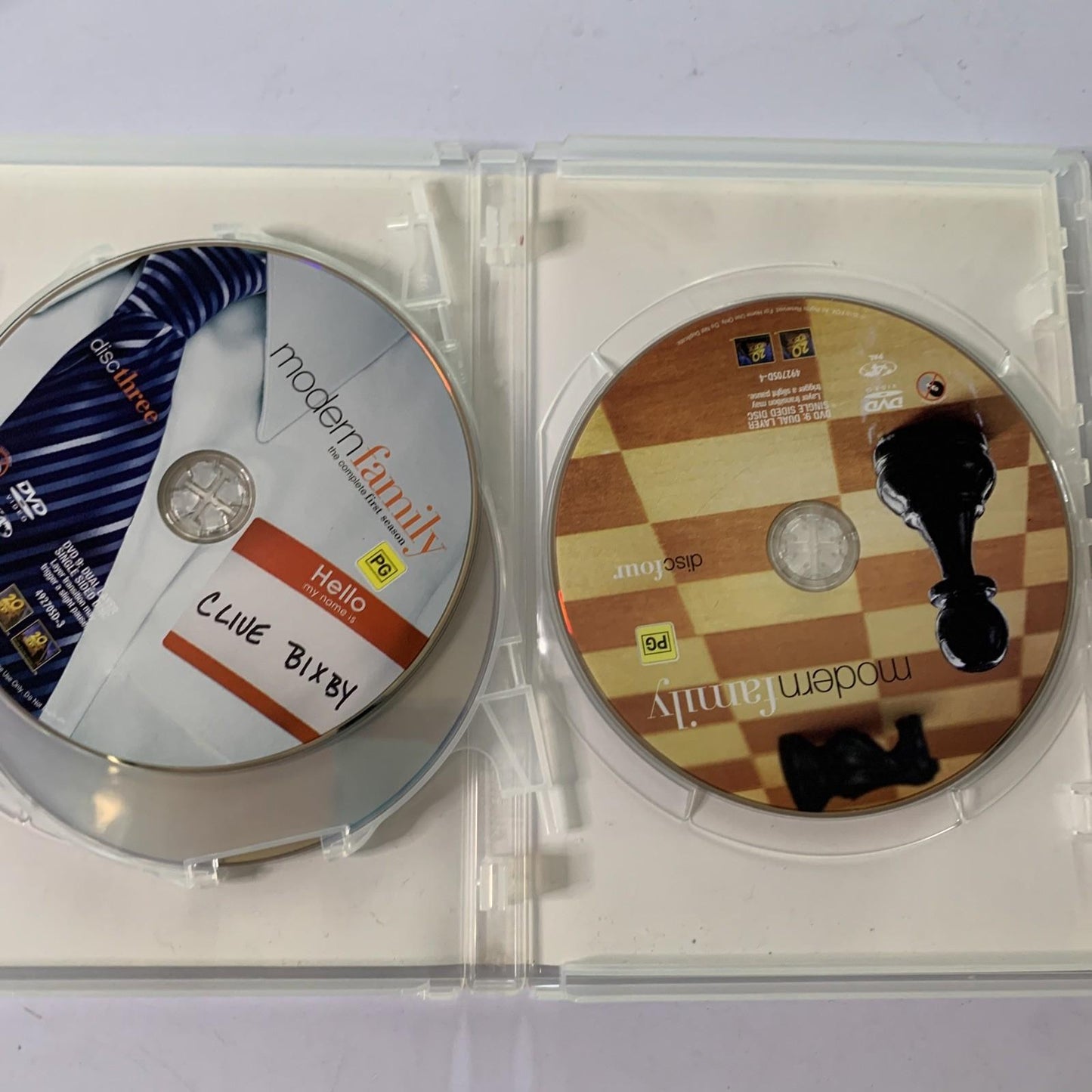 Modern Family : Season 1 (DVD, 2009, 4-Disc Set) Region 4