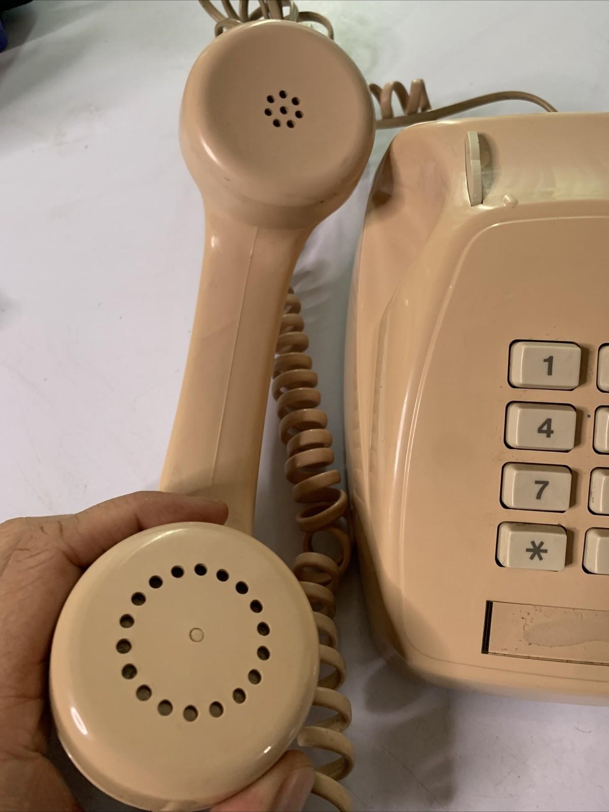 Telecom AWA Push Button Landline Telephone 2821/83  1980's Vintage Australia