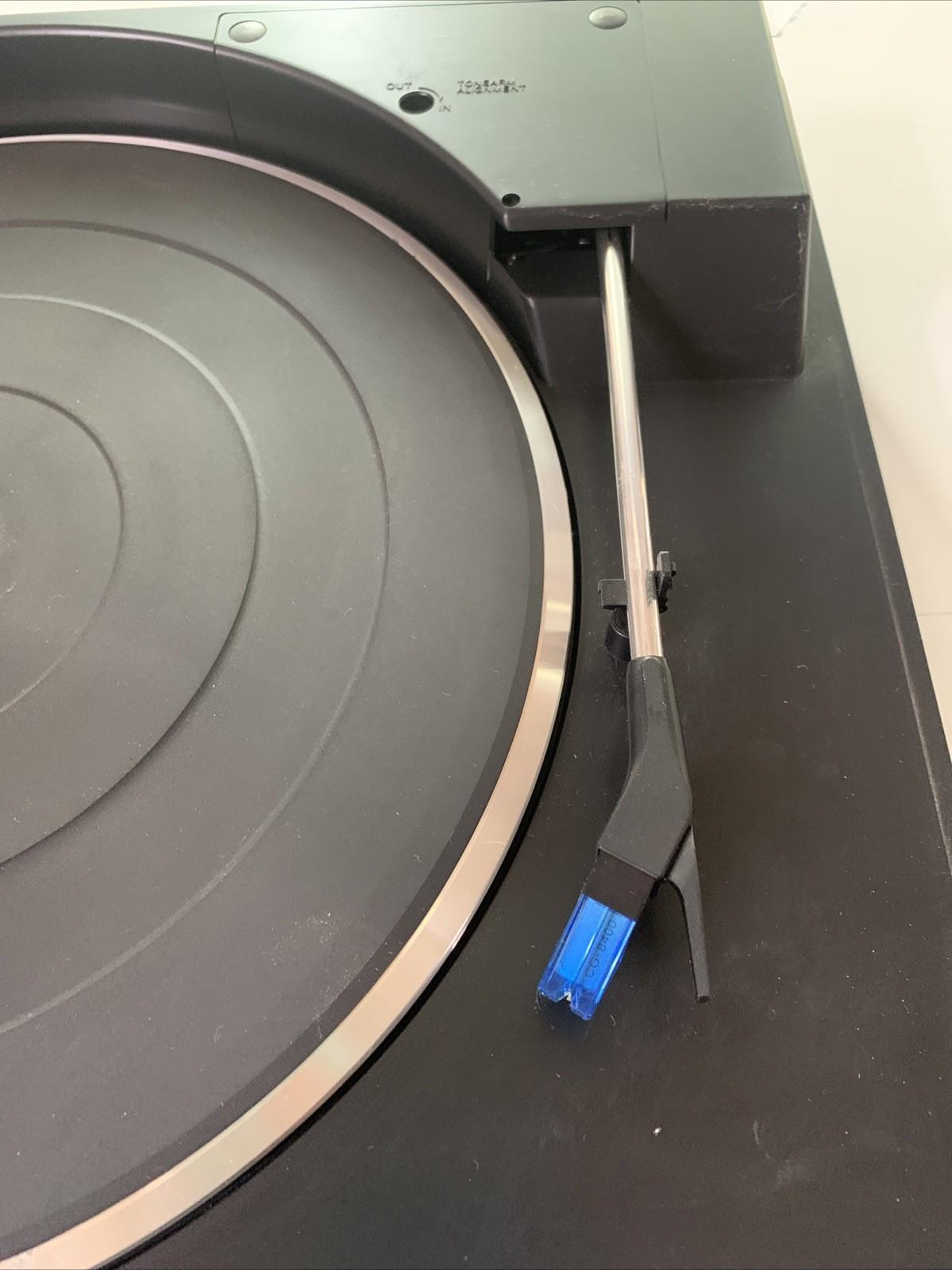 Yamaha Natural Sound Stereo Turntable Record Player P-09 Made In Japan