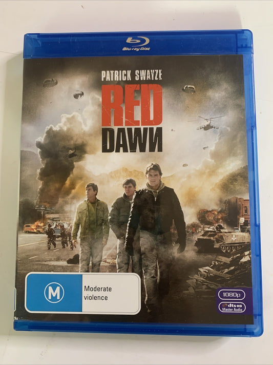 Red Dawn (Blu-ray, 1984) Patrick Swayze, Charlie Sheen, Lea Thompson Region B