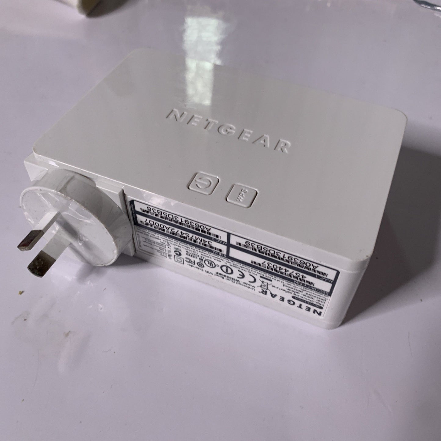NETGEAR Universal Dual Band WiFi Range Extender 2.4 & 5 GHz White WN3500RP