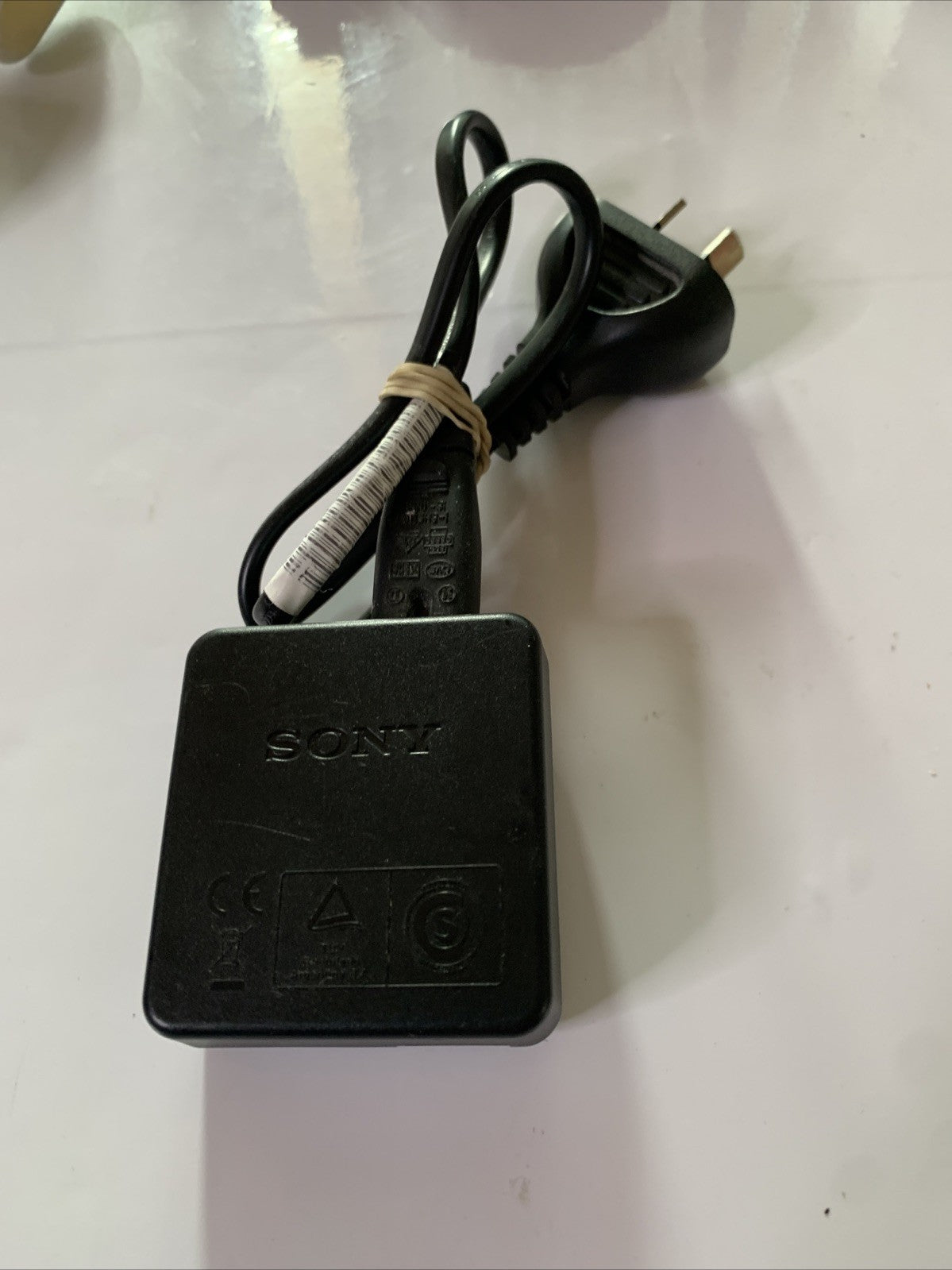 Genuine Sony AC-UB10 Charger 5V 0.5A Power Supply