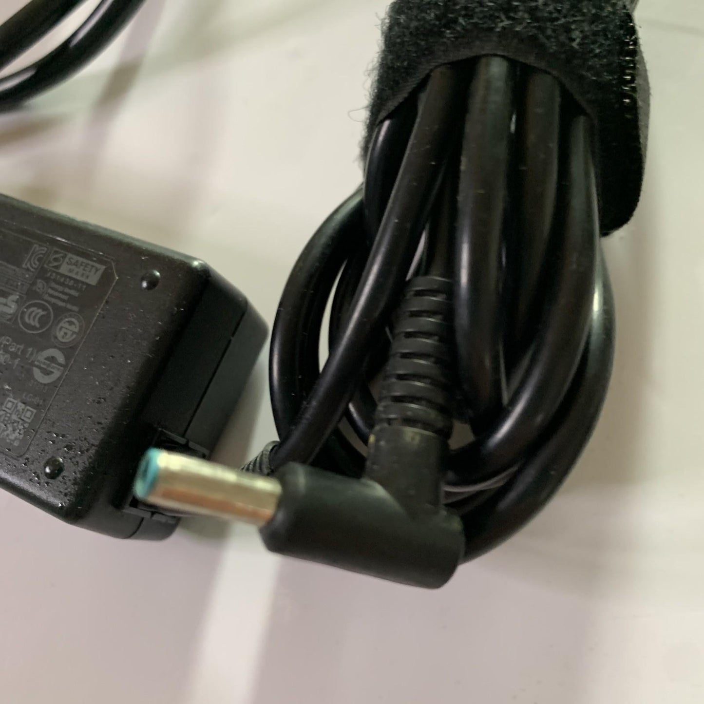Genuine HP Laptop Power Supply Charger  854054-002 HSTNN-CA40
