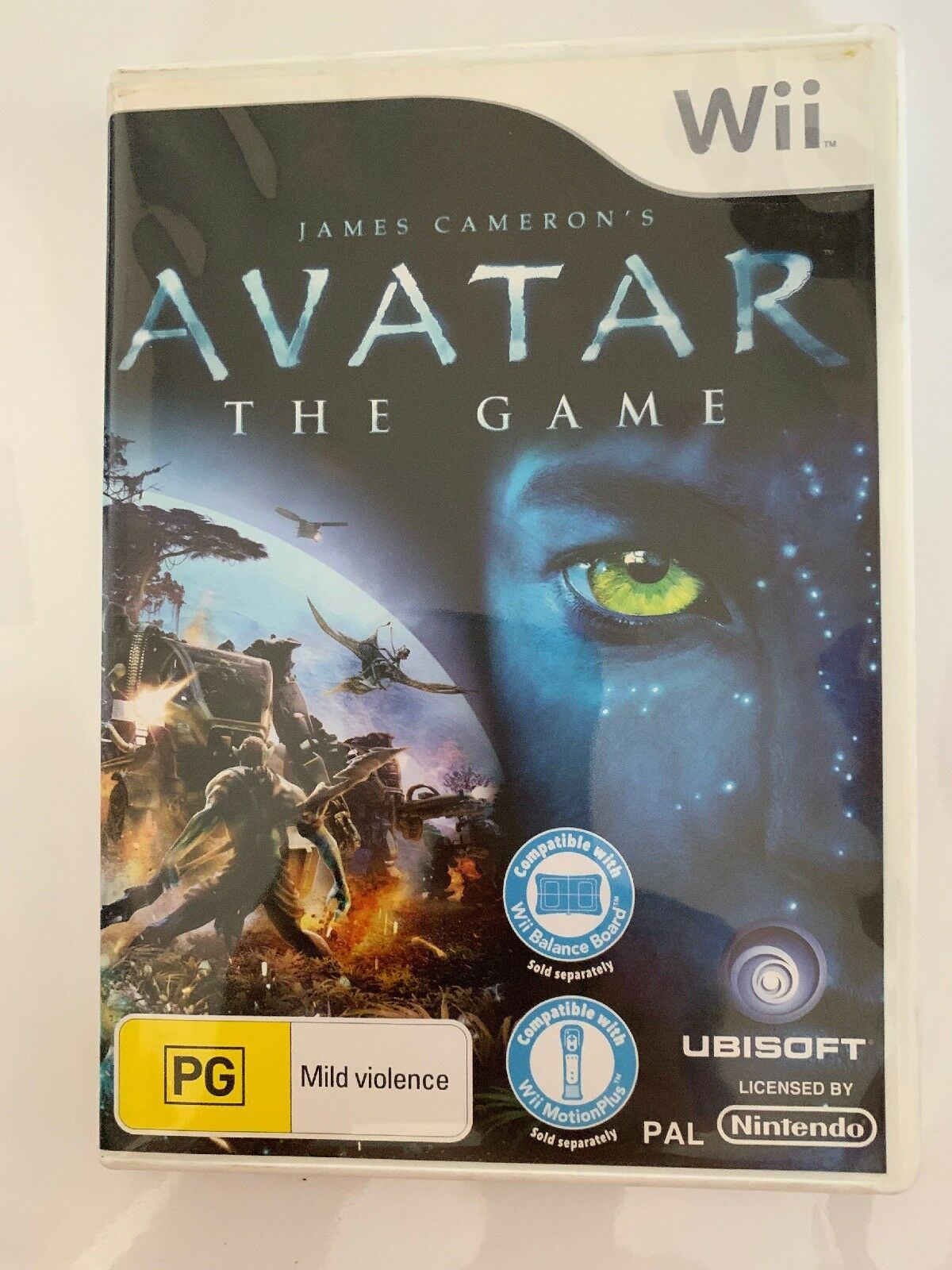 James Cameron's Avatar: The Game (Nintendo Wii, 2009) with Manual