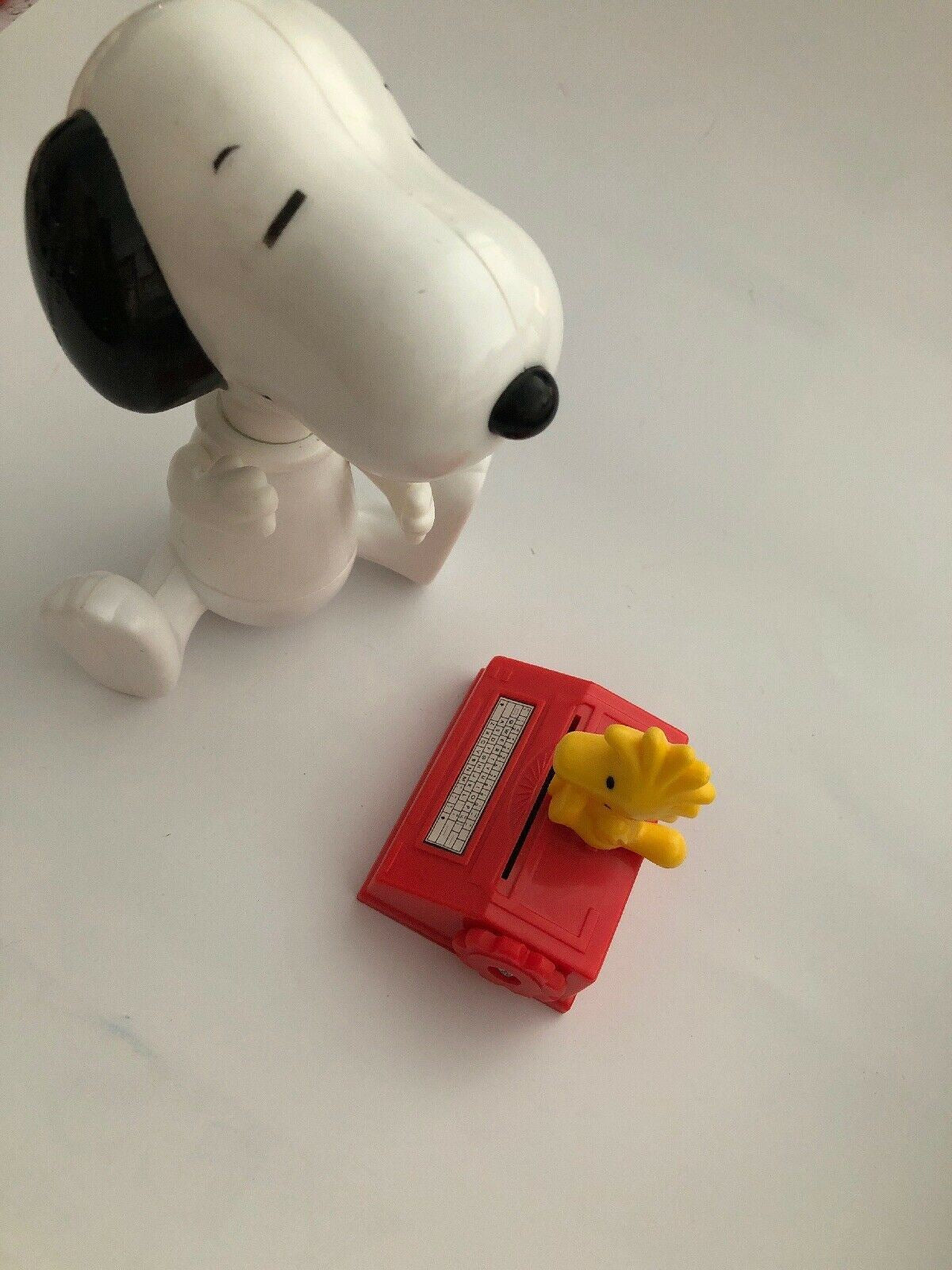 SNOOPY WOODSTOCK TYPEWRITER Genuine Official MCDONALD'S Peanuts Toy Figurine