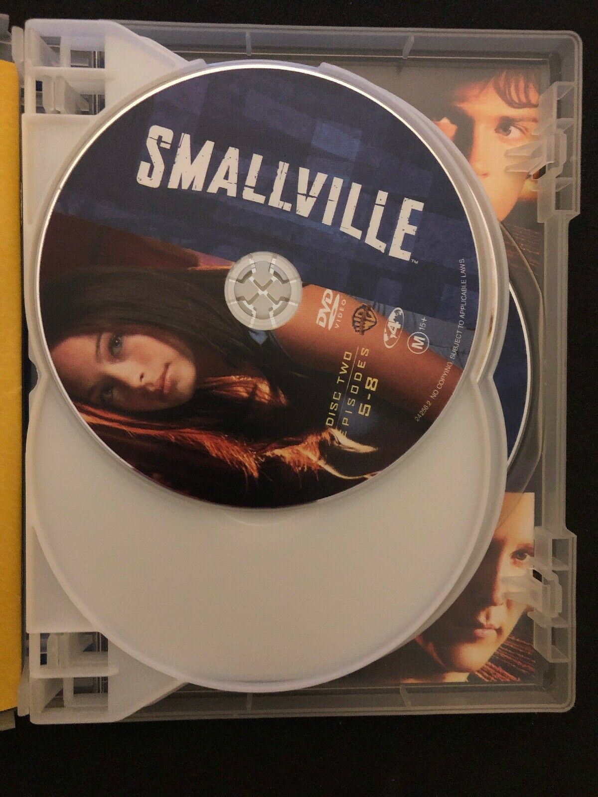 Smallville : Season 2 - 6-Disc DVD Collection With Bonus Booklet & Special Feat.
