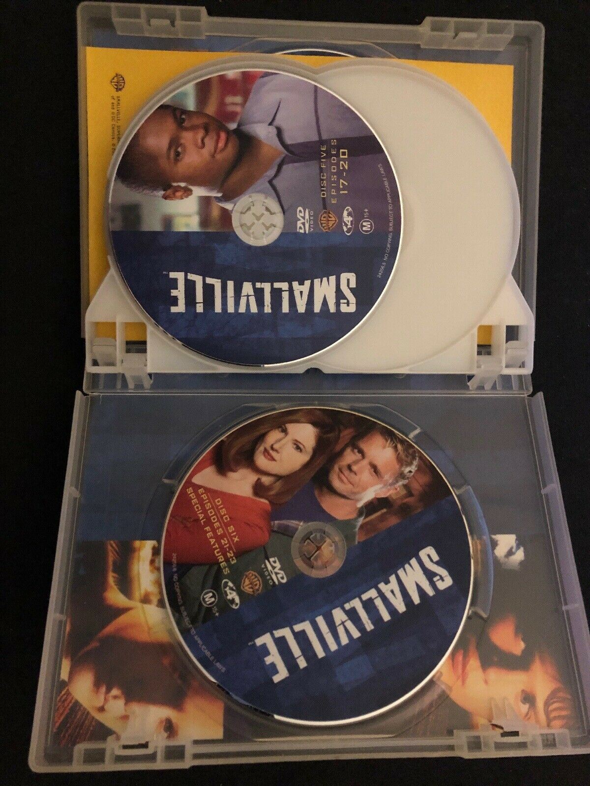 Smallville : Season 2 - 6-Disc DVD Collection With Bonus Booklet & Special Feat.