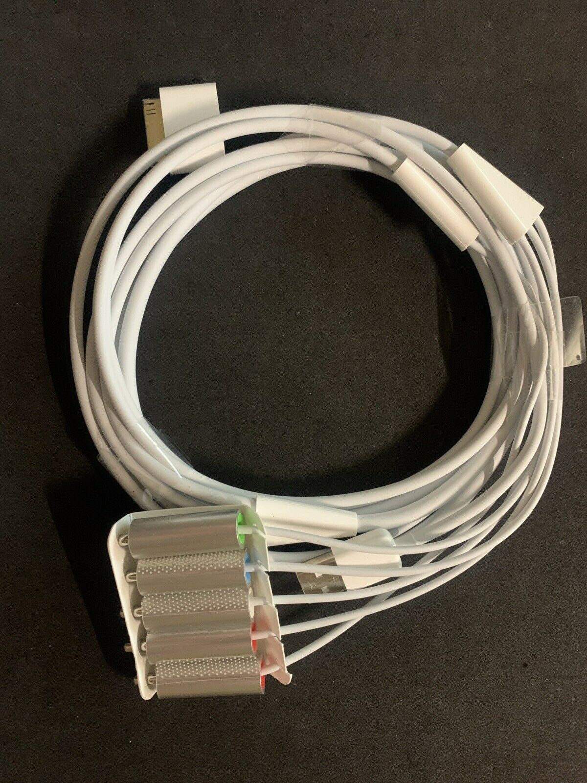 Genuine APPLE 30 Pin To Component AV TV Cable iPad 2/3/4 iPod iPhone 4s 4