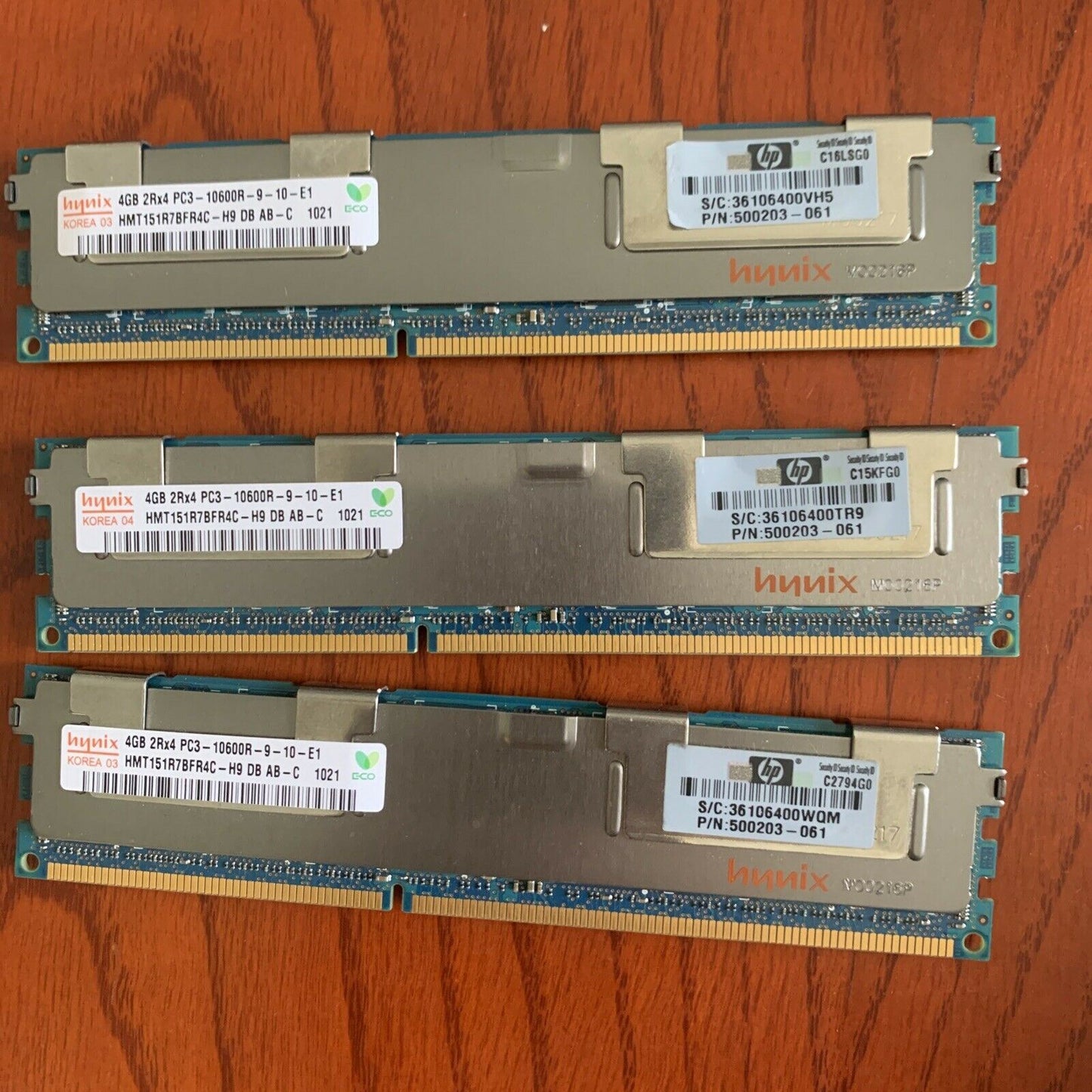 3x Hynix 4GB 2Rx4 PC3-10600R-9-10-E1 DDR3-1333Mhz CL9 Server Memory