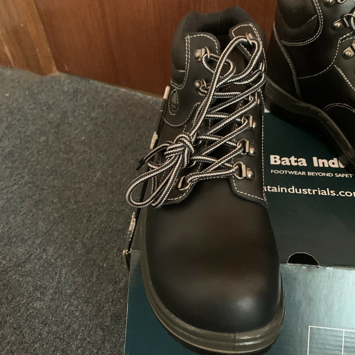 Bata Industrials Saturn Safety Wear Steel Cap Boot Black Size AUS8 US9