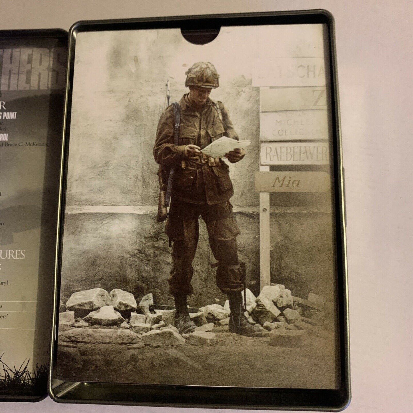 Band Of Brothers - SteelBook Edition (DVD, 2001) Region 4,2