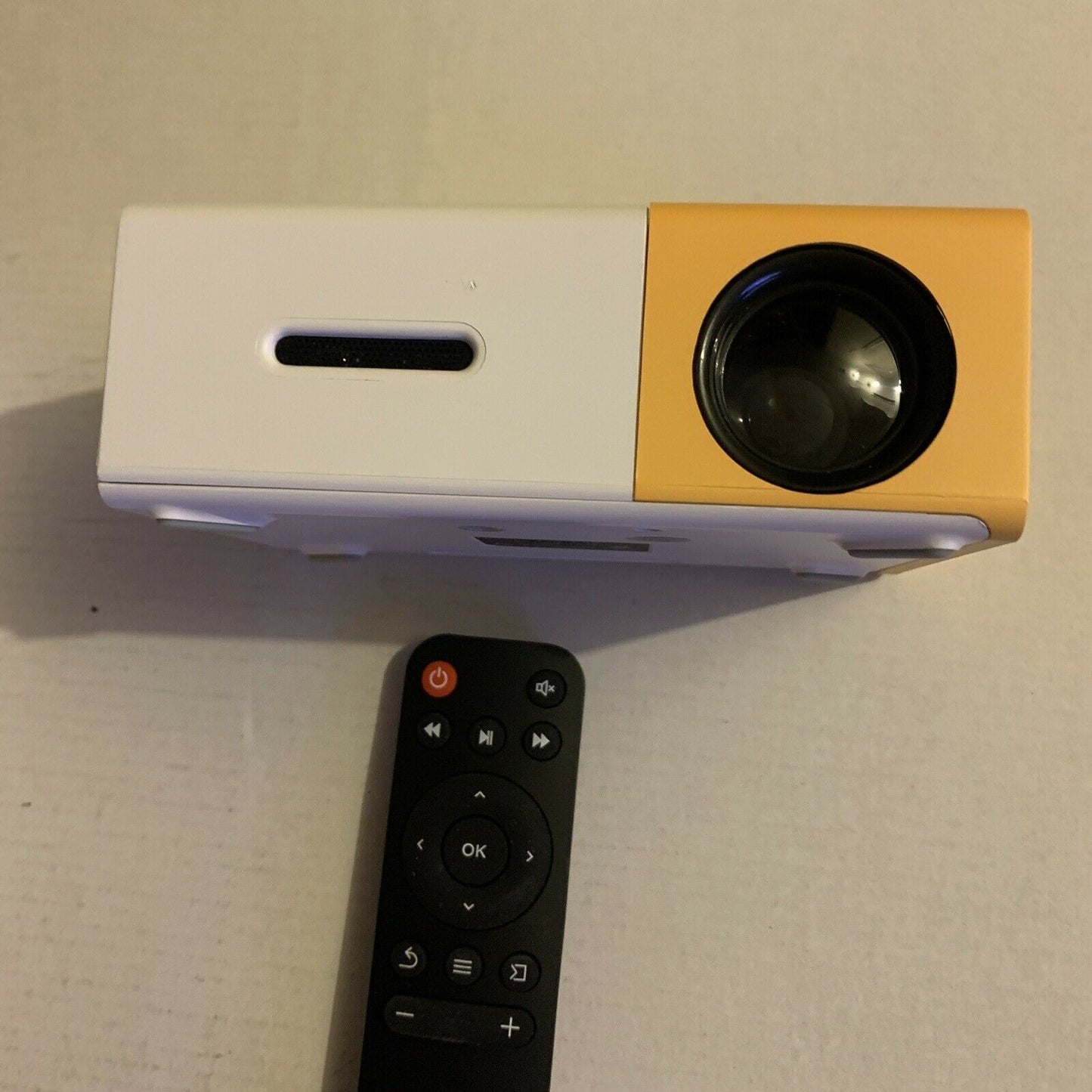 HDMI LED Projector With Remote