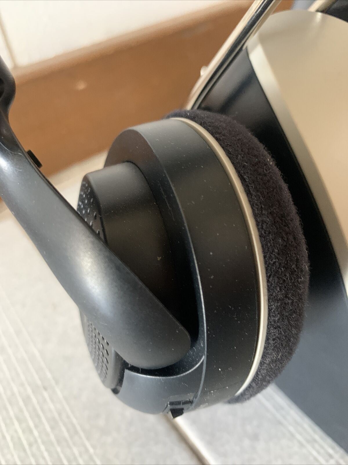 Sennheiser HDR 120 II Wireless 100m range Headphones Headset & Charging Stand