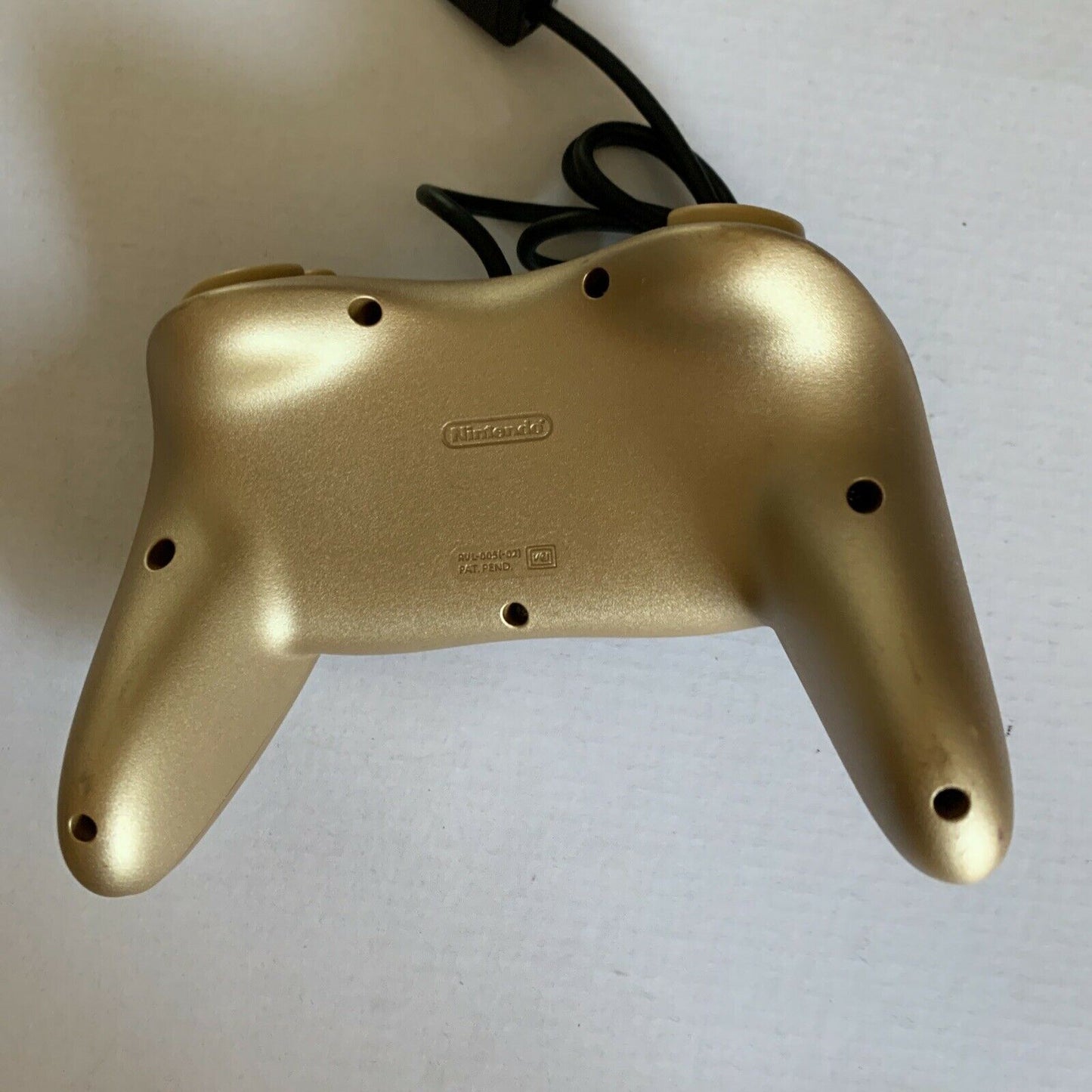 GENUINE Gold Nintendo Wii Classic Pro Limited Edition Controller RVL-005 (-02)