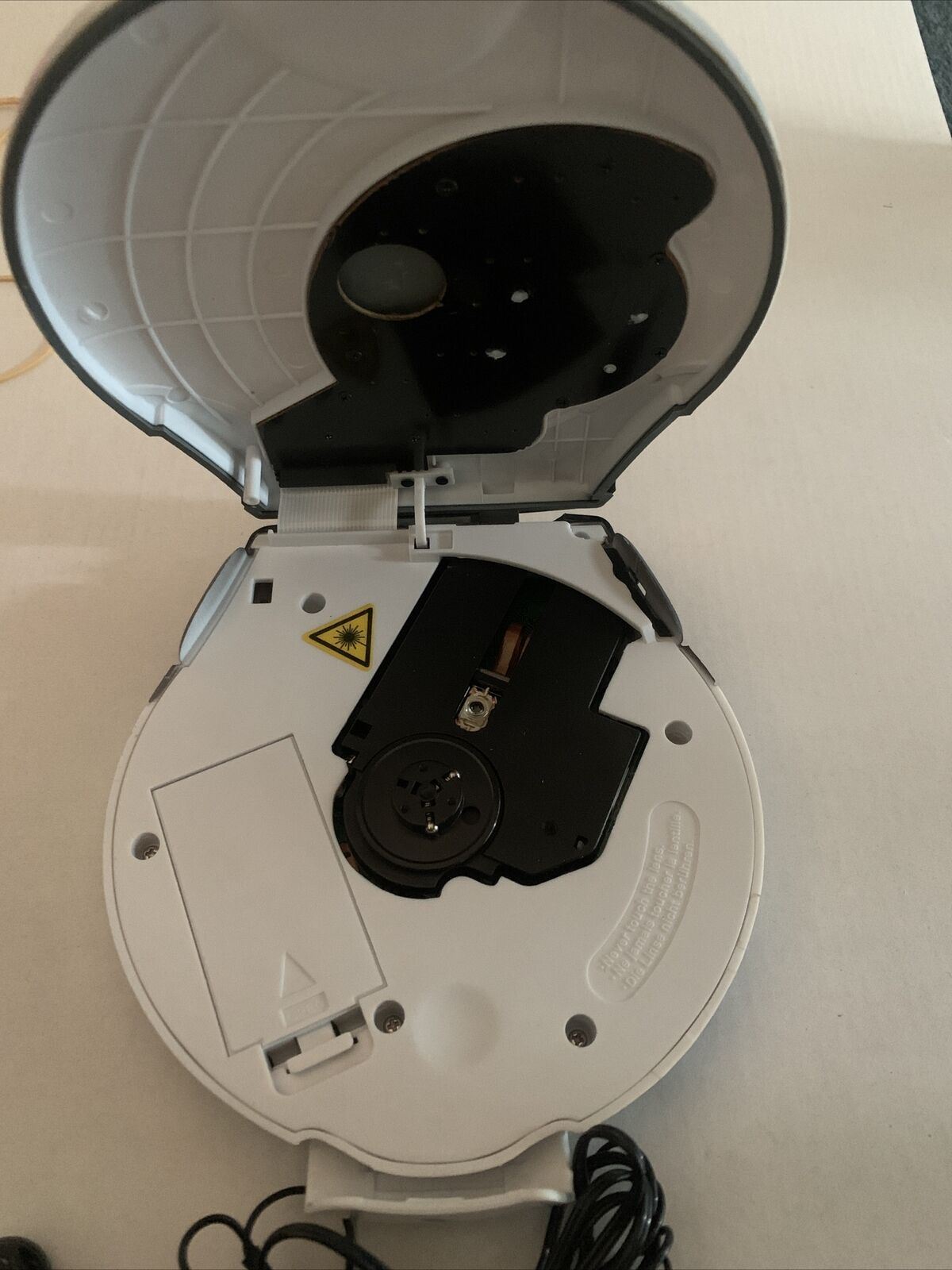 Cobolt All Weather Sports Portable Anti-Skip CD Player C17H1877