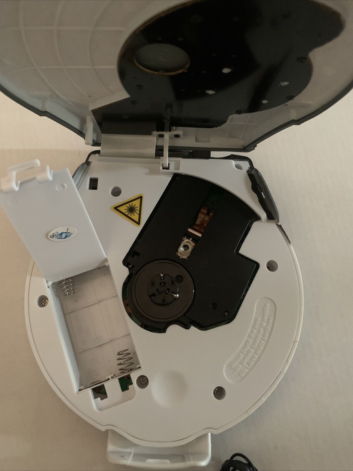 Cobolt All Weather Sports Portable Anti-Skip CD Player C17H1877