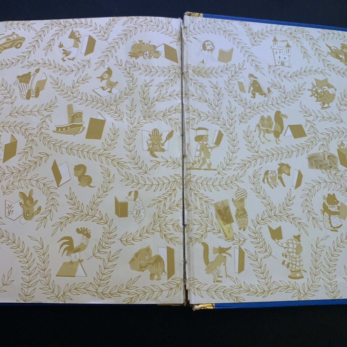 Golden Favorites: 14 Of The Best Stories From Little Golden Book -Hardcover 1969