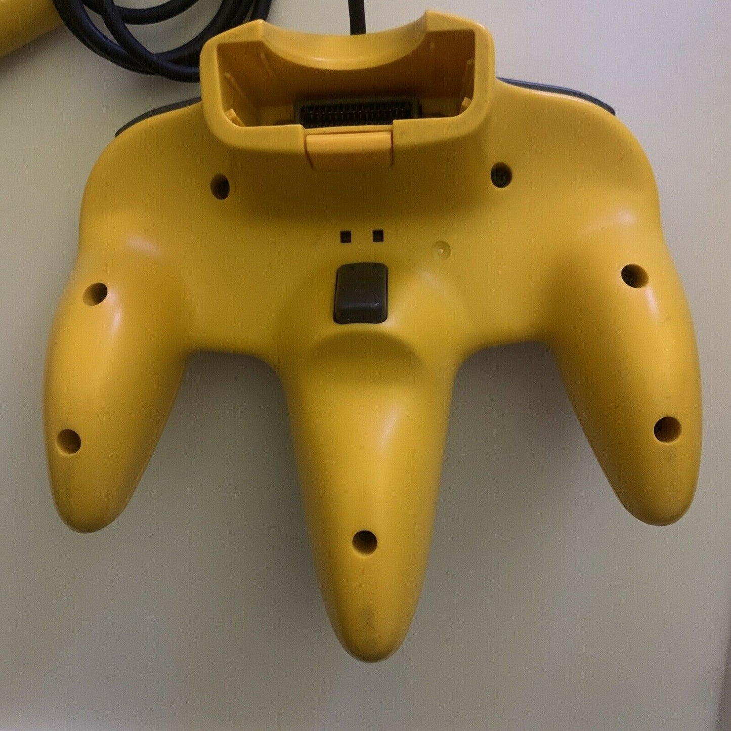 Genuine Nintendo 64 Controller Yellow NUS-005 Tested & Working. Joystick v good